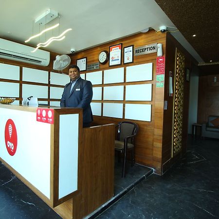 Oyo 8992 Hotel Kyra أحمد أباد المظهر الخارجي الصورة